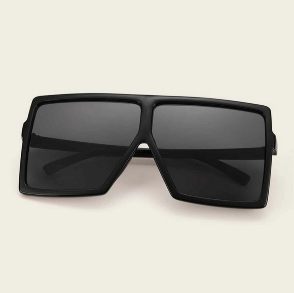 Black Square Frame Sunglasses - Picture 4 of 5